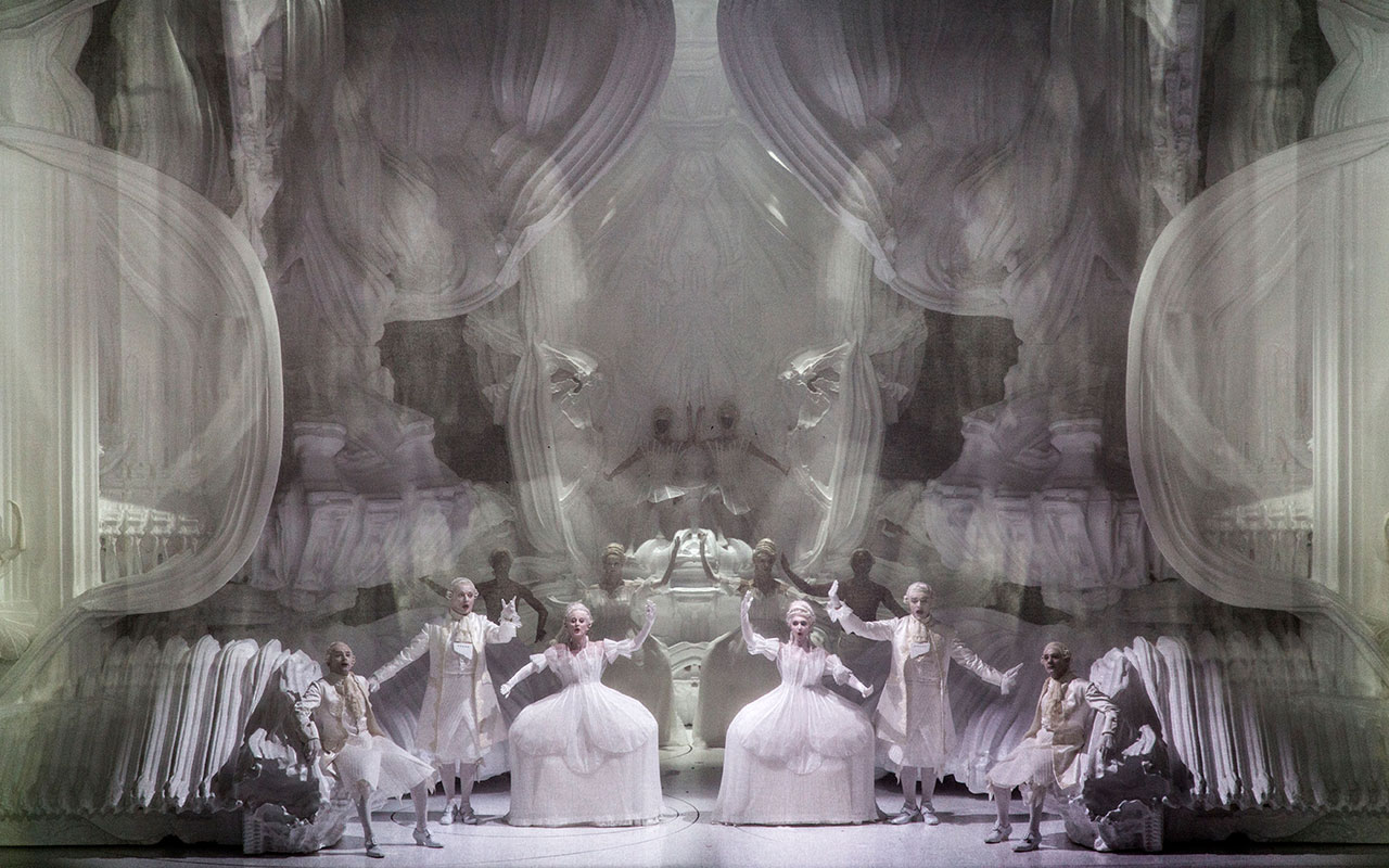 Zauberflöte at La Monnaie, directed by Romeo Castelluci
