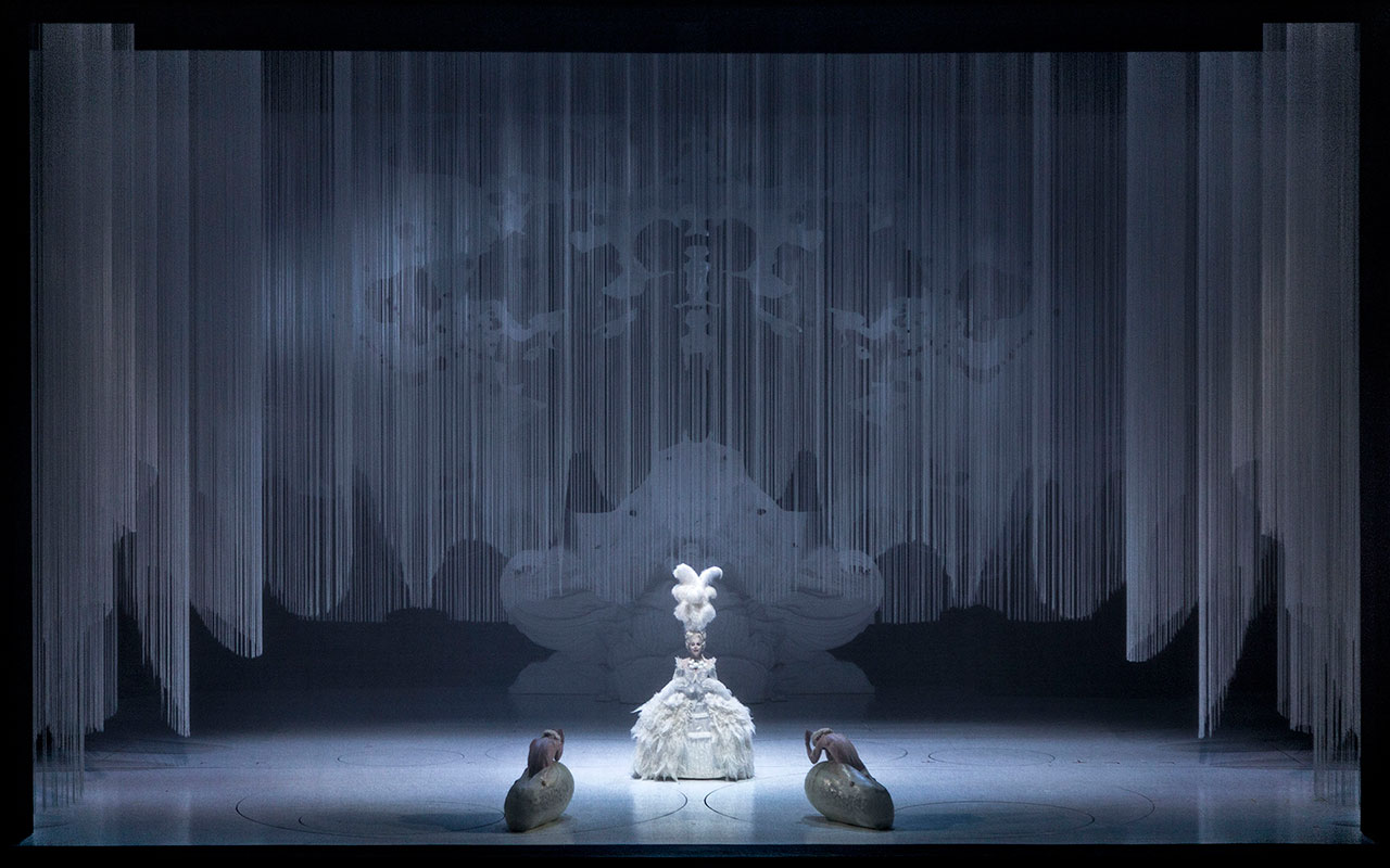 Zauberflöte at La Monnaie, directed by Romeo Castelluci